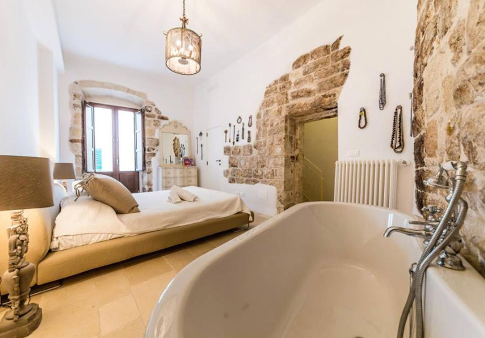 Itaca Home To Explorers In Polignano A Mare Exterior photo